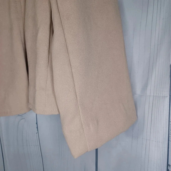 Requirements 3 button blazer - Picture 2 of 10